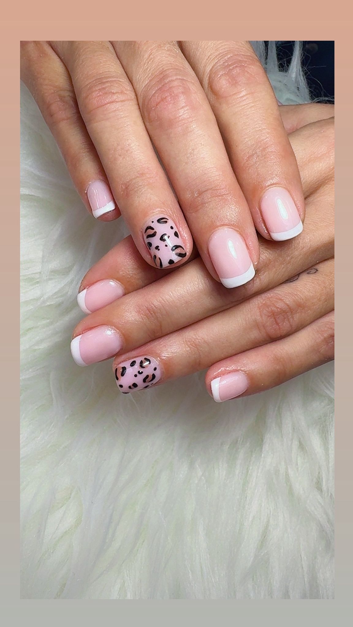 French manicura con animal print leopardo Nailsnhoa Beauty