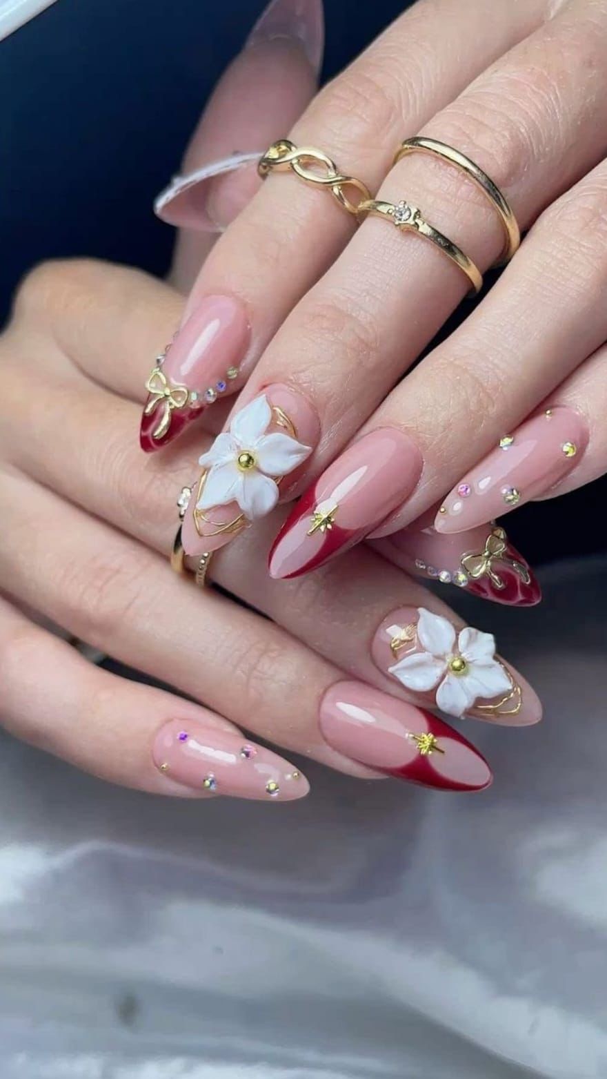 Nail art 3D flores y cristales Nailsnhoa Beauty Barcelona